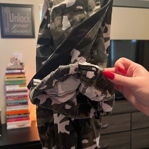 Fashion nova cargo pants